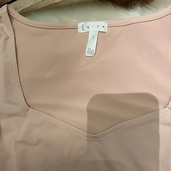 PRICE FIRM Leith Sweetheart Neck Bodysuit in Pink Smoke - Picture 7 of 8